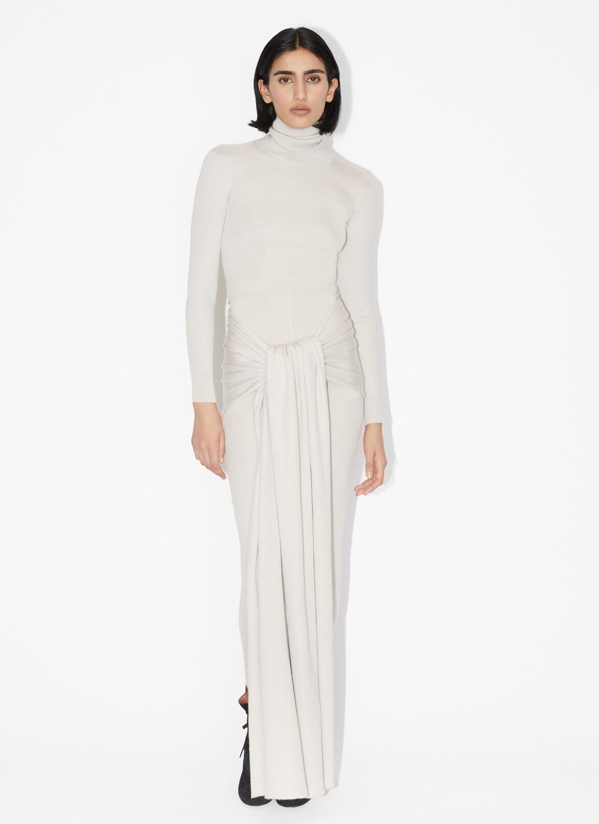 Turtleneck cashmere sweater ALAÏA BEIGE TURTLENECK CASHMERE SWEATER